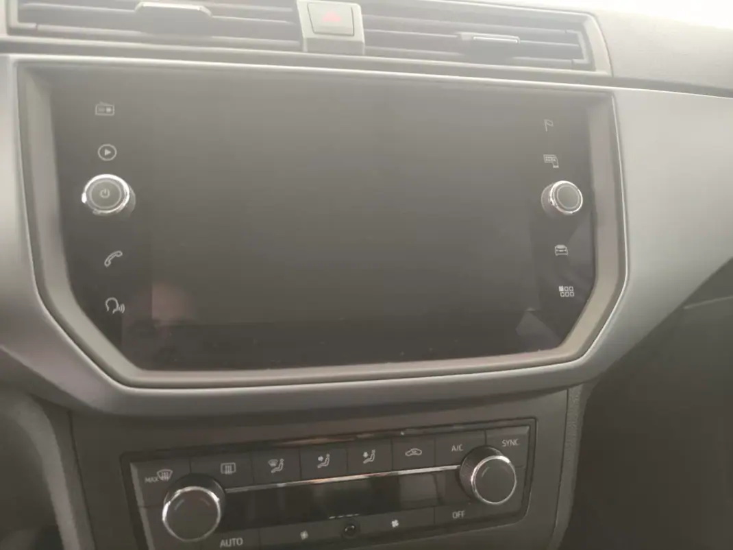 SEAT Arona 2020 - 13900 EUR, 99705 km - 99705km - foto 8 de 16