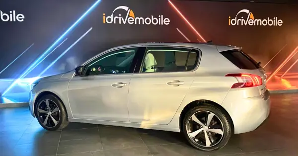 Peugeot 308 2016 - 15900 EUR, 171736 km - AUTO.MOTO.pt - 171736km - foto 47 de 48