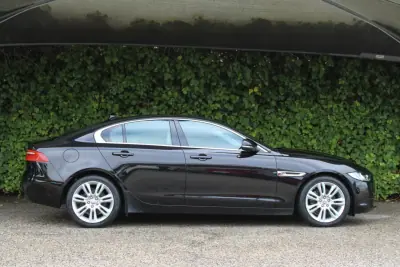 Jaguar XE 2015 - 16500 EUR, 149000 km - foto 6 de 20