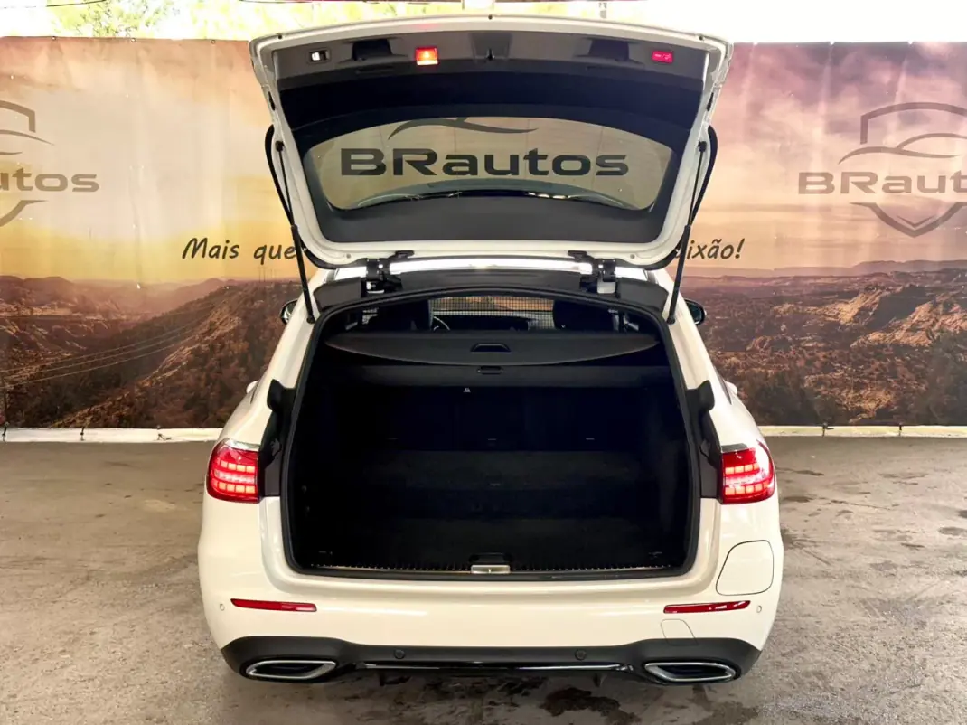 Mercedes-Benz E 300 2022 - 38900 EUR, 155105 km - AUTO.MOTO.pt - 155105km - foto 8 de 37