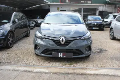 Renault Clio 2022 - 14750 EUR, 96500 km - AUTO.MOTO.pt - 96500km - foto 2 de 22