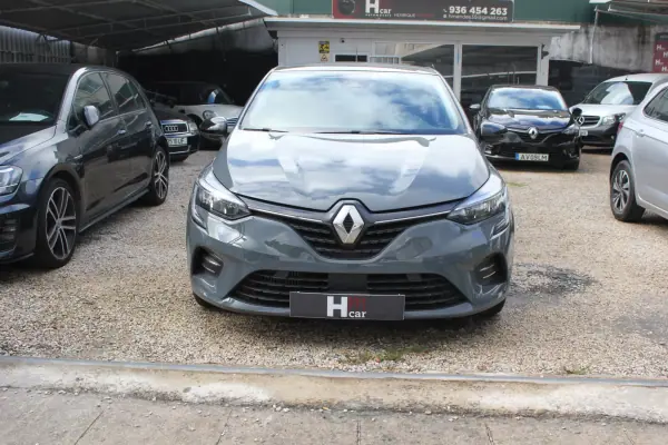 Renault Clio 2022 - 14750 EUR, 96500 km - AUTO.MOTO.pt - 96500km - foto 2 de 22