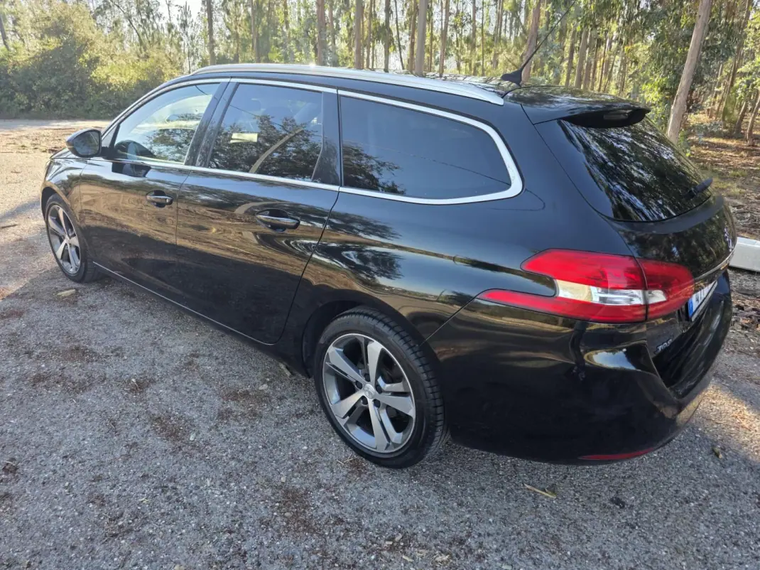 Peugeot 308 SW 2015 - 7500 EUR, 280000 km - 280000km - foto 26 de 56