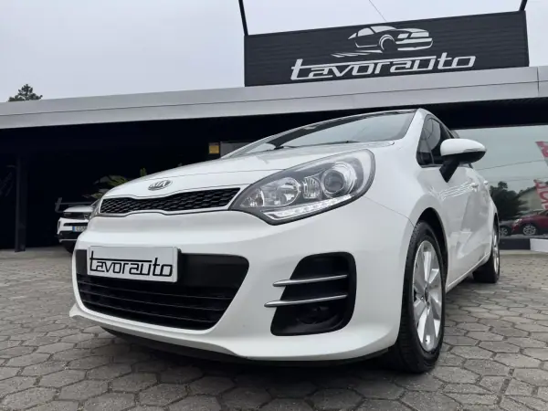 Kia Rio 2016 - 9500 EUR, 113000 km - AUTO.MOTO.pt - 113000km - foto 20 de 40