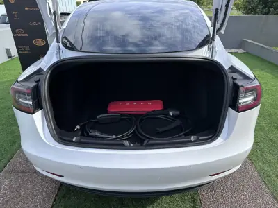 Tesla Model 3 2019 - 15500 EUR, 333000 km - AUTO.MOTO.pt - 333000km - foto 25 de 62