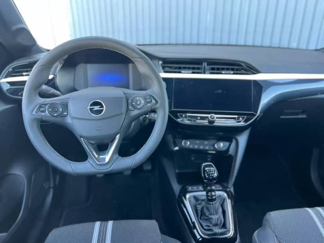 Opel Corsa 2025 - 17900 EUR, 26154 km - AUTO.MOTO.pt - 26154km - foto 12 de 19