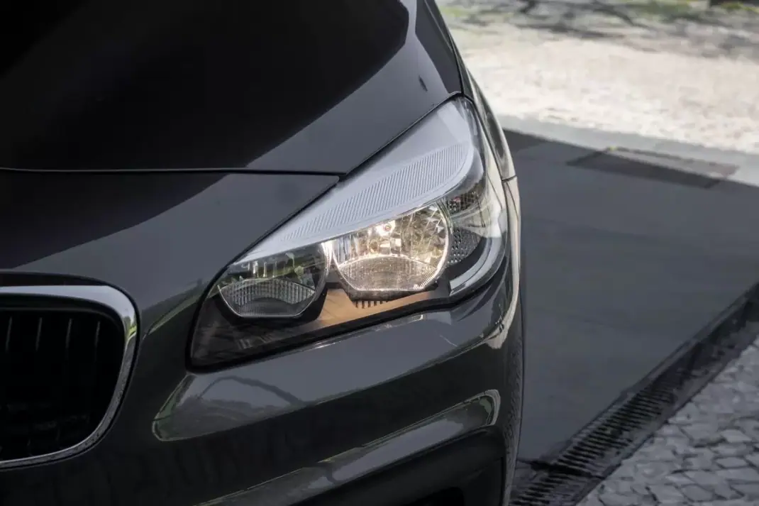 BMW 216 Active Tourer 2017 - 13990 EUR, 96223 km - AUTO.MOTO.pt - 96223km - foto 7 de 43