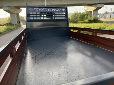 Toyota 2007 - 19900 EUR, 230000 km - AUTO.MOTO.pt - 230000km - foto 5 de 19