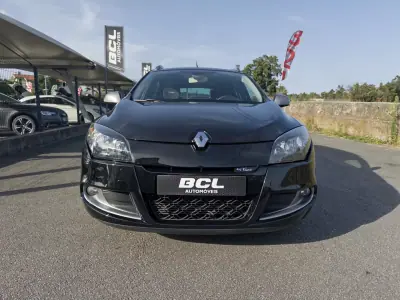 Renault Mégane Sport Tourer 2011 - 8990 EUR, 214000 km - AUTO.MOTO.pt - 214000km - foto 2 de 38