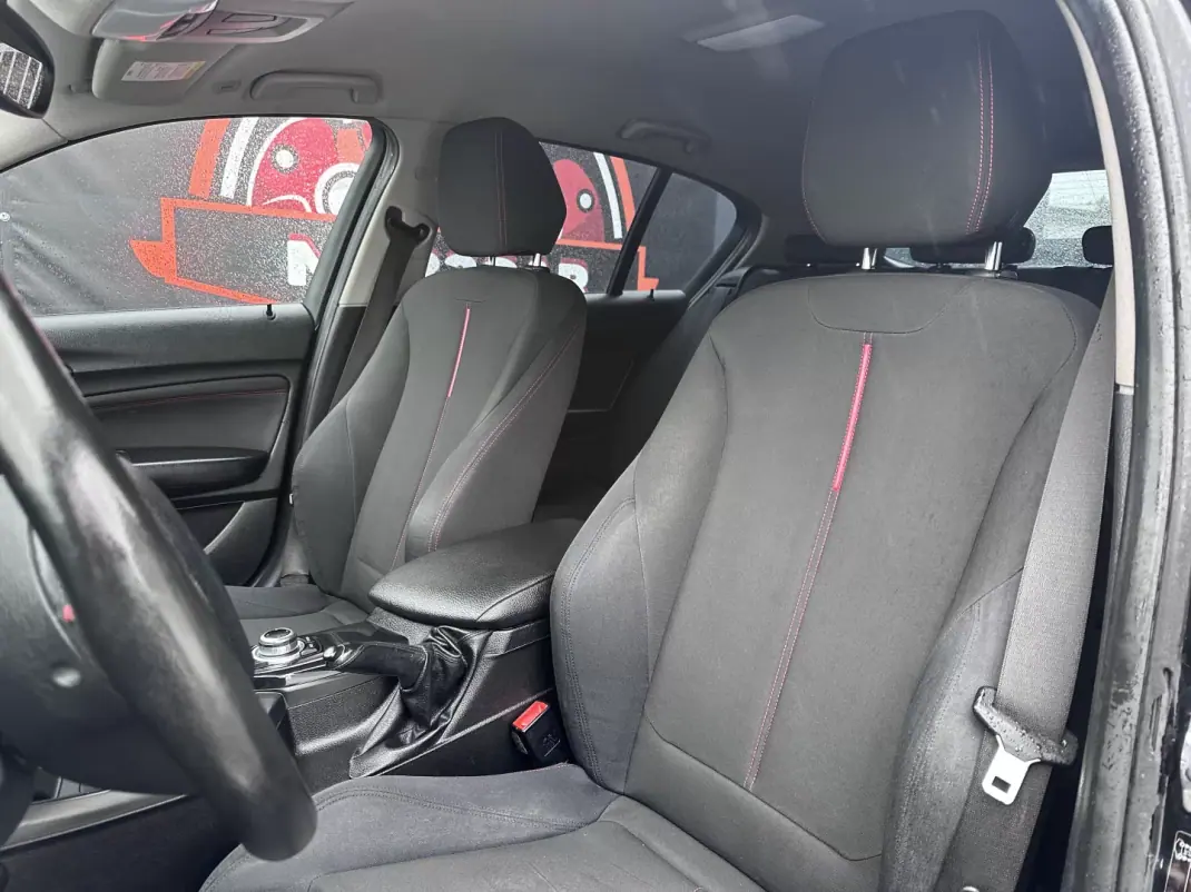 BMW 116 2013 - 10900 EUR, 220000 km - AUTO.MOTO.pt - 220000km - foto 16 de 31