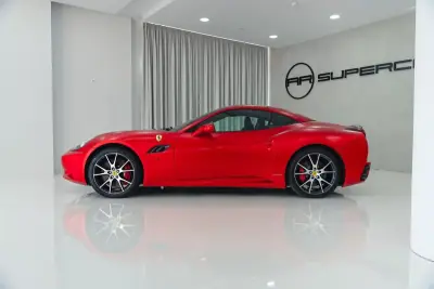 Ferrari California 2010 - 114950 EUR, 60515 km - AUTO.MOTO.pt - 60515km - foto 8 de 37