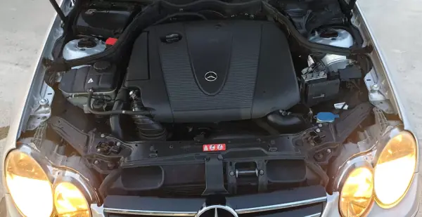 Mercedes-Benz CLK 220 2006 - 11990 EUR, 239000 km - AUTO.MOTO.pt - 239000km - foto 33 de 34
