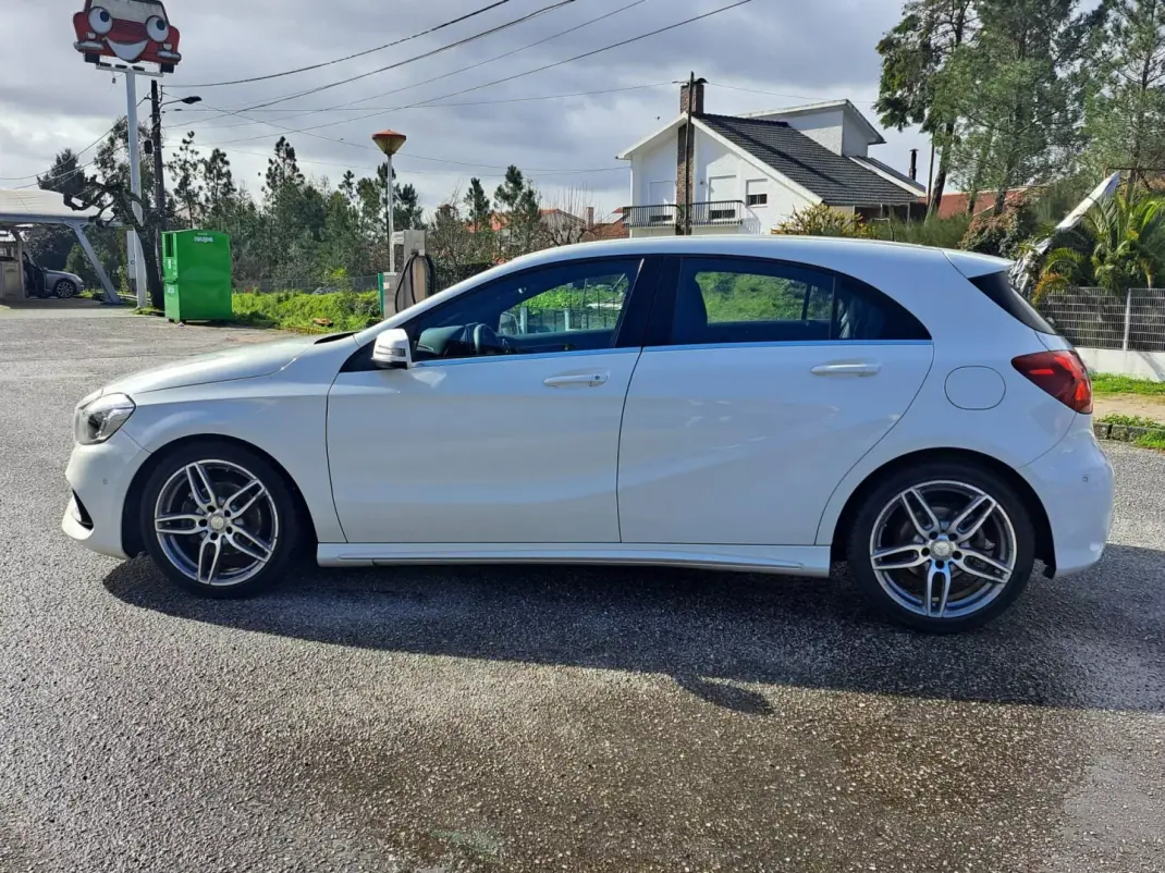 Mercedes-Benz A 180 2016 - 16250 EUR, 208525 km - AUTO.MOTO.pt - 208525km - foto 10 de 42