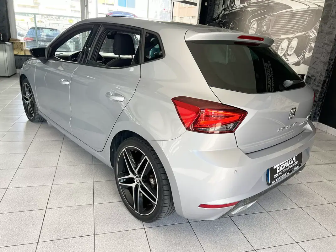 SEAT Ibiza 2019 - 14600 EUR, 87674 km - 87674km - foto 3 de 25