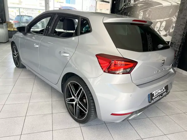 SEAT Ibiza 2019 - 14600 EUR, 87674 km - AUTO.MOTO.pt - 87674km - foto 3 de 25