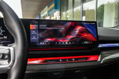 BMW i5 2023 - 74990 EUR, 17145 km - AUTO.MOTO.pt - 17145km - foto 35 de 60