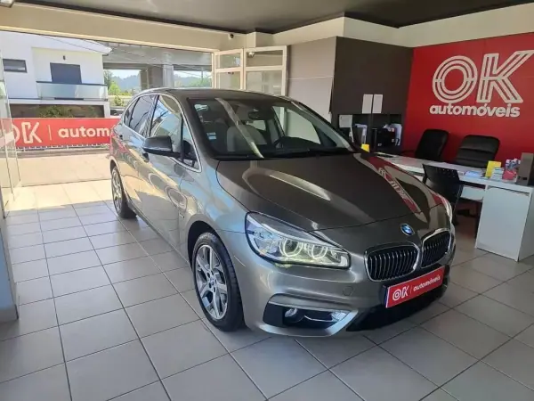 BMW 216 Active Tourer 2018 - 19990 EUR, 43600 km - AUTO.MOTO.pt - 43600km - foto 2 de 41