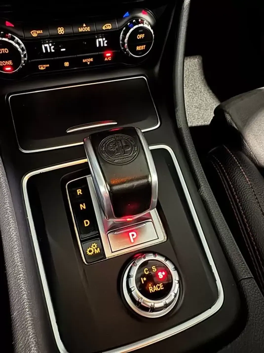 Mercedes-Benz CLA 45 AMG 2018 - 36900 EUR, 127350 km - 127350km - foto 5 de 32