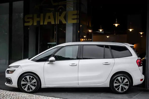 Citroën Grand C4 Spacetourer 2018 - 9900 EUR, 367153 km - AUTO.MOTO.pt - 367153km - foto 2 de 37