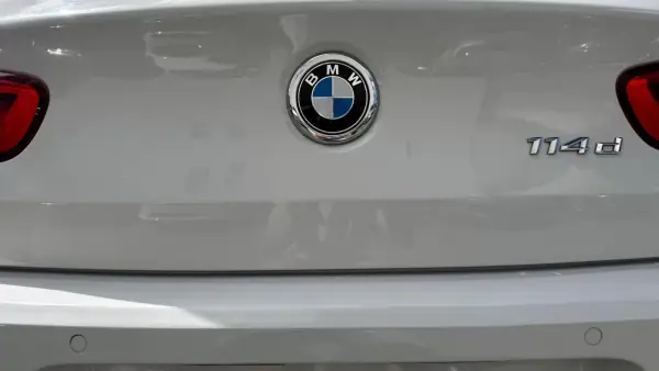 BMW 114 2017 - 15500 EUR, 125000 km - AUTO.MOTO.pt - 125000km - foto 19 de 19