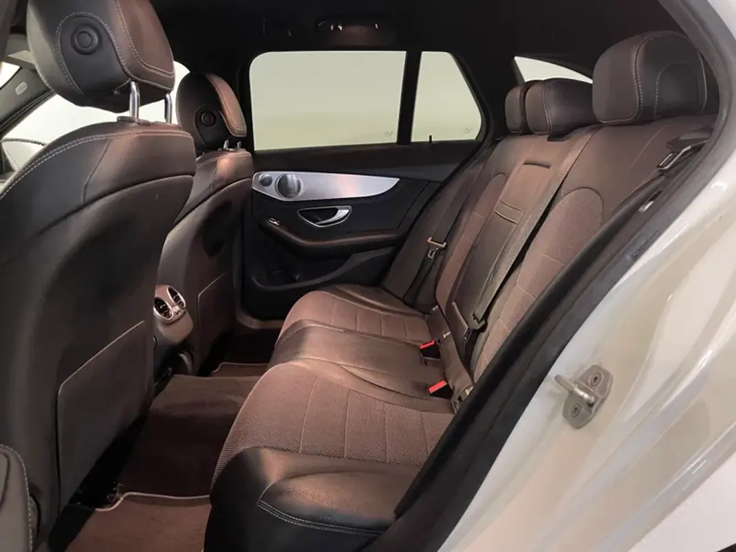 Mercedes-Benz C 220 2015 - 16500 EUR, 266000 km - AUTO.MOTO.pt - 266000km - foto 11 de 29