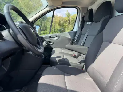 Renault Trafic 2021 - 18500 EUR, 32000 km - AUTO.MOTO.pt - 32000km - foto 11 de 12