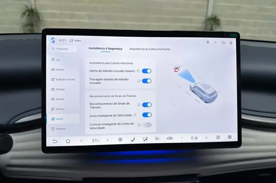 BYD Atto 3 2023 - 27950 EUR, 7718 km - AUTO.MOTO.pt - 7718km - foto 38 de 60