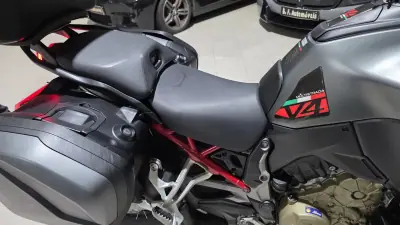 Ducati Multistrada 1260 Enduro 2022 - 19500 EUR, 31714 km - AUTO.MOTO.pt - 31714km - foto 25 de 28