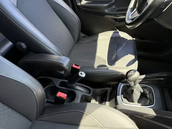Ford EcoSport 2016 - 7750 EUR, 161000 km - AUTO.MOTO.pt - 161000km - foto 19 de 20