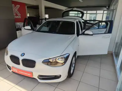 BMW 116 2013 - 10750 EUR, 215400 km - AUTO.MOTO.pt - 215400km - foto 18 de 34