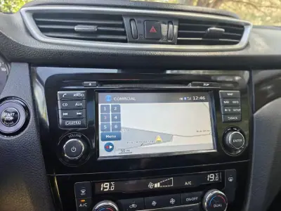 Nissan Qashqai 2016 - 13490 EUR, 159600 km - AUTO.MOTO.pt - 159600km - foto 33 de 39