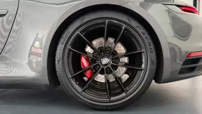 Porsche 911 2019 - 129990 EUR, 76079 km - AUTO.MOTO.pt - 76079km - foto 14 de 24