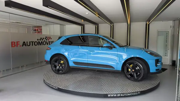 Porsche Macan 2018 - 46900 EUR, 189996 km - AUTO.MOTO.pt - 189996km - foto 9 de 56