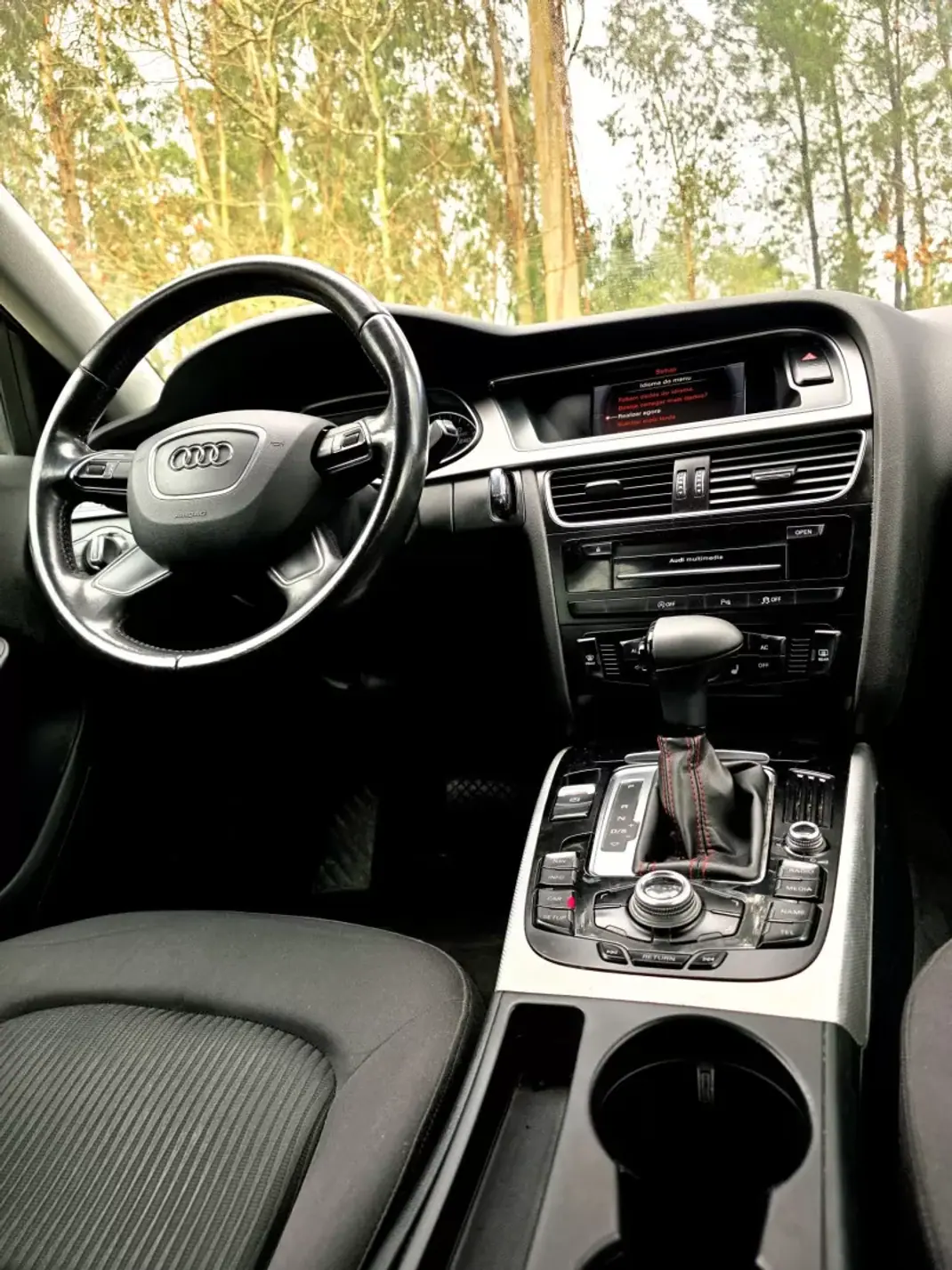 Audi A4 Avant 2013 - 14990 EUR, 181080 km - AUTO.MOTO.pt - 181080km - foto 20 de 25
