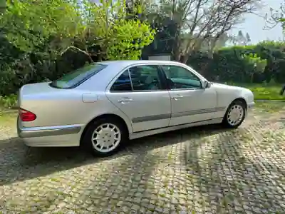 Mercedes-Benz E 220 2002 - 455000km