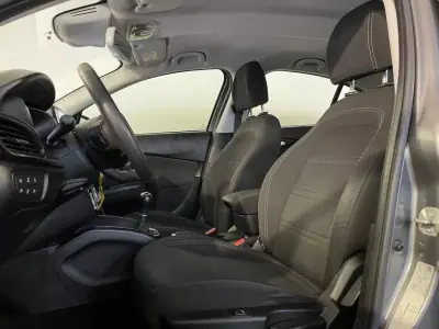 Fiat Tipo 2021 - 11700 EUR, 137000 km - AUTO.MOTO.pt - 137000km - foto 11 de 32