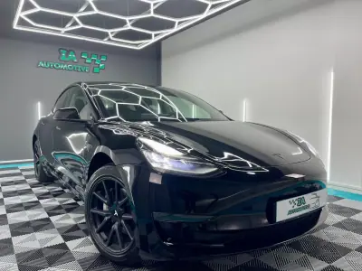 Tesla Model 3 2019 — foto 4 de 17