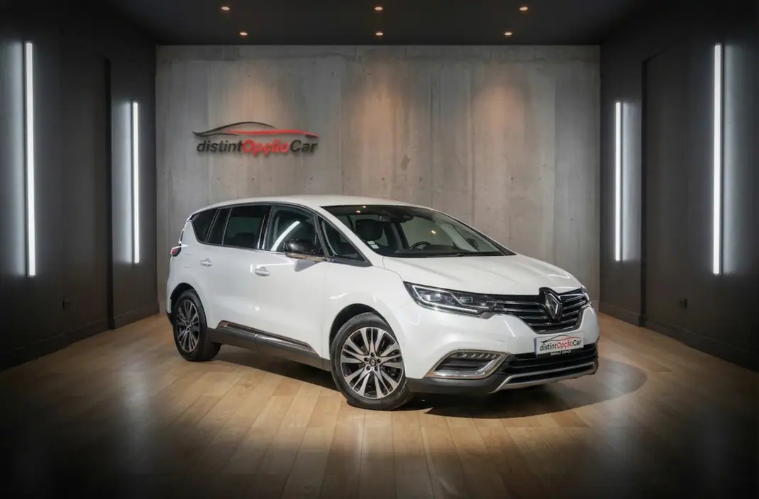 Renault Espace 2016 - 16450 EUR, 171955 km - AUTO.MOTO.pt - 171955km - foto 1 de 31