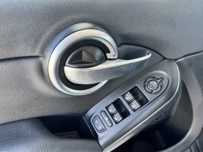 Fiat 500X 2018 - 13250 EUR, 85000 km - AUTO.MOTO.pt - 85000km - foto 13 de 26