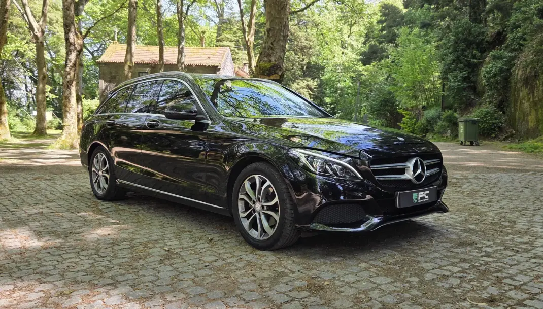 Mercedes-Benz C 200 2015 - 13750 EUR, 234000 km - AUTO.MOTO.pt - 234000km - foto 1 de 23