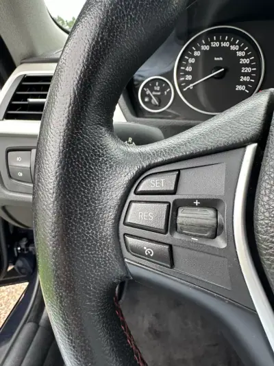 BMW 418 Gran Coupé 2015 - 15900 EUR, 293000 km - 293000km - foto 28 de 52