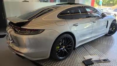 Porsche Panamera 2023 - 97500 EUR, 25369 km - AUTO.MOTO.pt - 25369km - foto 21 de 53