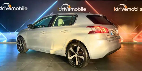 Peugeot 308 2016 - 15900 EUR, 171736 km - AUTO.MOTO.pt - 171736km - foto 13 de 48