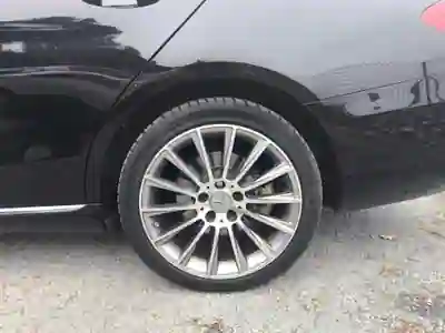 Mercedes-Benz C 350 2016 - 18900 EUR, 140500 km - 140500km - foto 7 de 15