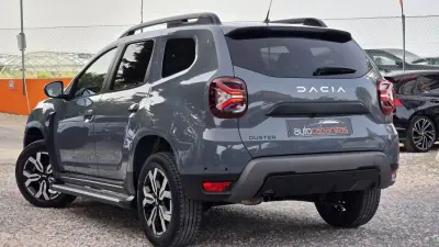Dacia Duster 2023 - 18750 EUR, 48500 km - AUTO.MOTO.pt - 48500km - foto 8 de 23