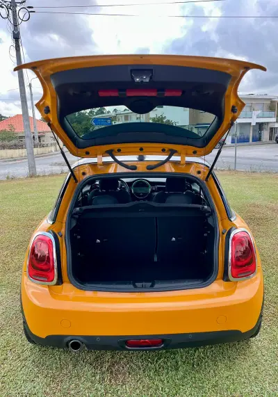 MINI Cooper 2014 - 12900 EUR, 215000 km - AUTO.MOTO.pt - 215000km - foto 13 de 18