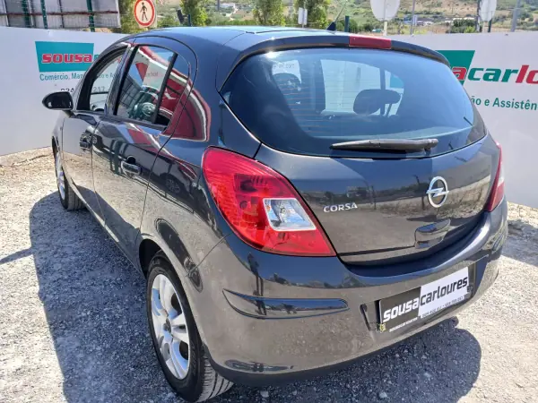 Opel Corsa 2014 - 5650 EUR, 148851 km - AUTO.MOTO.pt - 148851km - foto 11 de 25