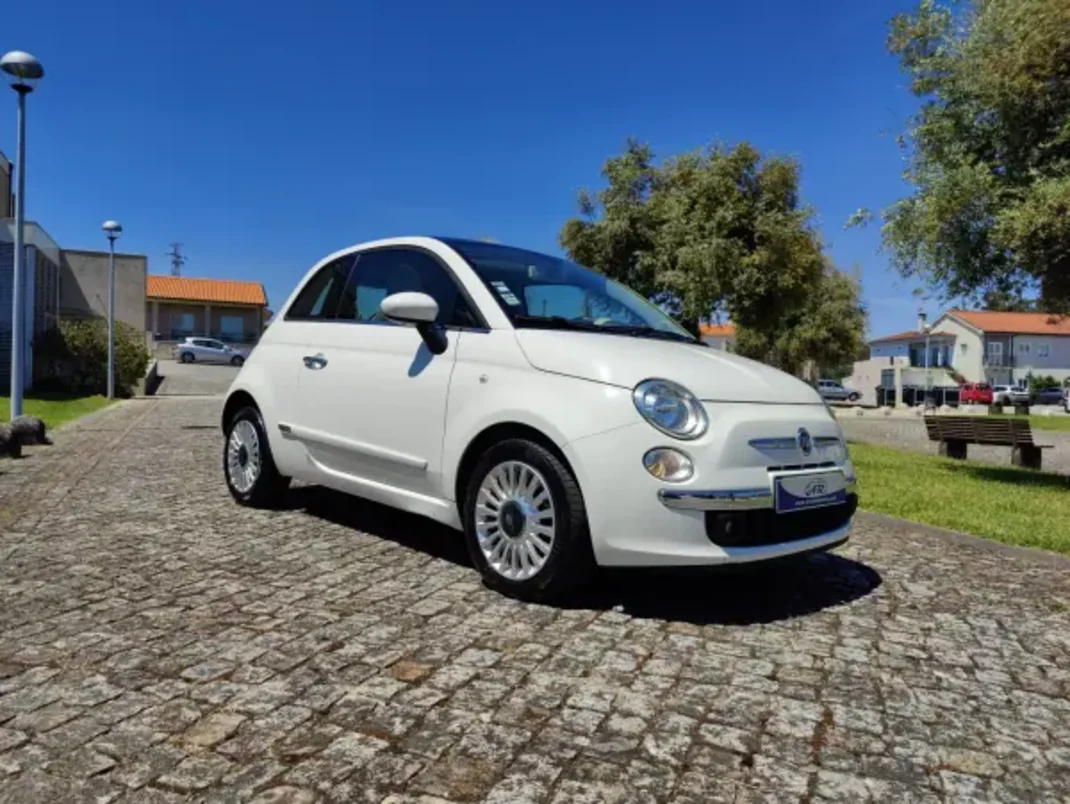 Fiat 500 2014 - 8950 EUR, 158132 km - AUTO.MOTO.pt - 158132km - foto 1 de 11