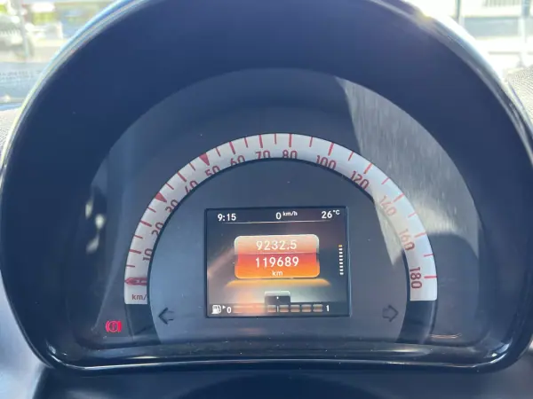 Smart 1 2017 - 10990 EUR, 119625 km - AUTO.MOTO.pt - 119625km - foto 8 de 13