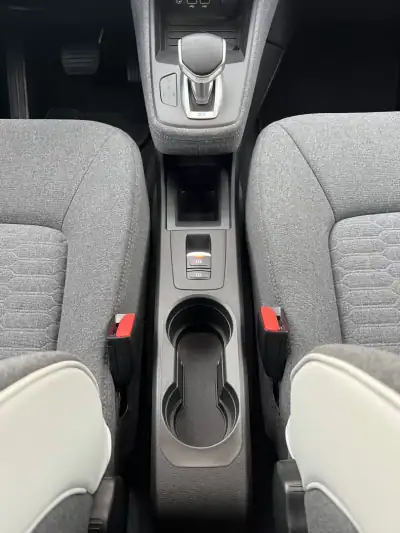 Renault Zoe 2021 - 14965 EUR, 25000 km - AUTO.MOTO.pt - 25000km - foto 28 de 46